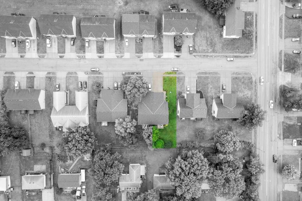 Beautiful Townhome, 11 Minutes To Downtown, Kcmo. Kansas City Ngoại thất bức ảnh