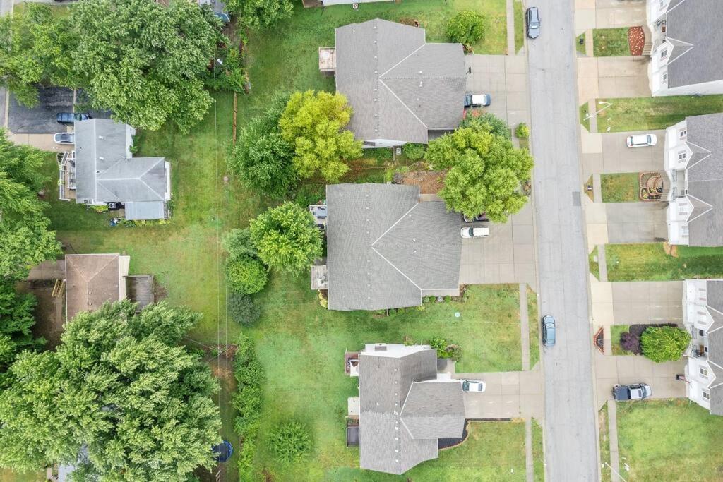 Beautiful Townhome, 11 Minutes To Downtown, Kcmo. Kansas City Ngoại thất bức ảnh