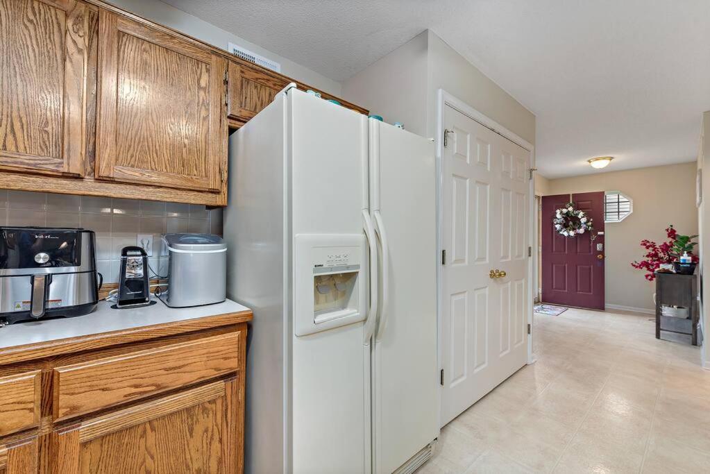 Beautiful Townhome, 11 Minutes To Downtown, Kcmo. Kansas City Ngoại thất bức ảnh