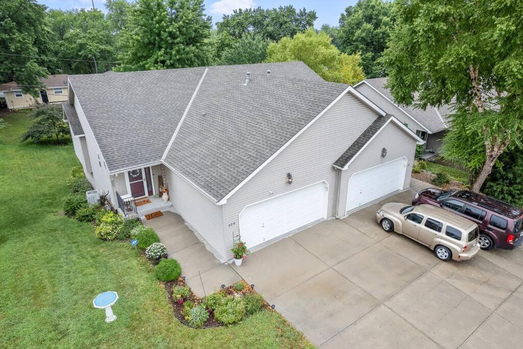 Beautiful Townhome, 11 Minutes To Downtown, Kcmo. Kansas City Ngoại thất bức ảnh
