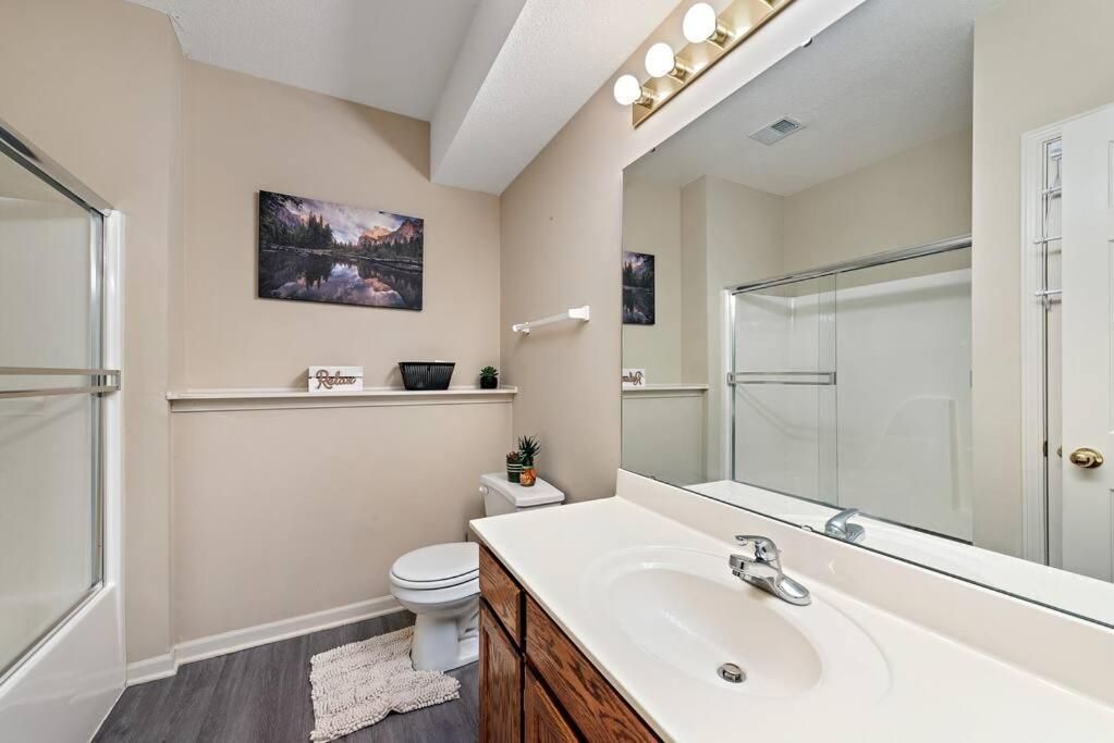 Beautiful Townhome, 11 Minutes To Downtown, Kcmo. Kansas City Ngoại thất bức ảnh